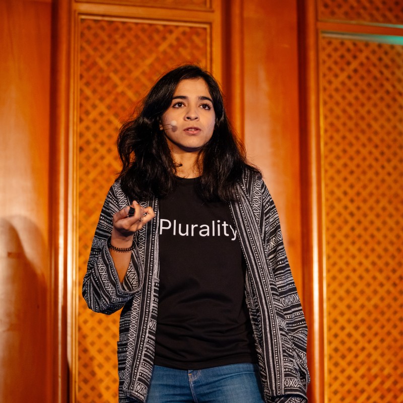 Hira Siddiqui, Plurality